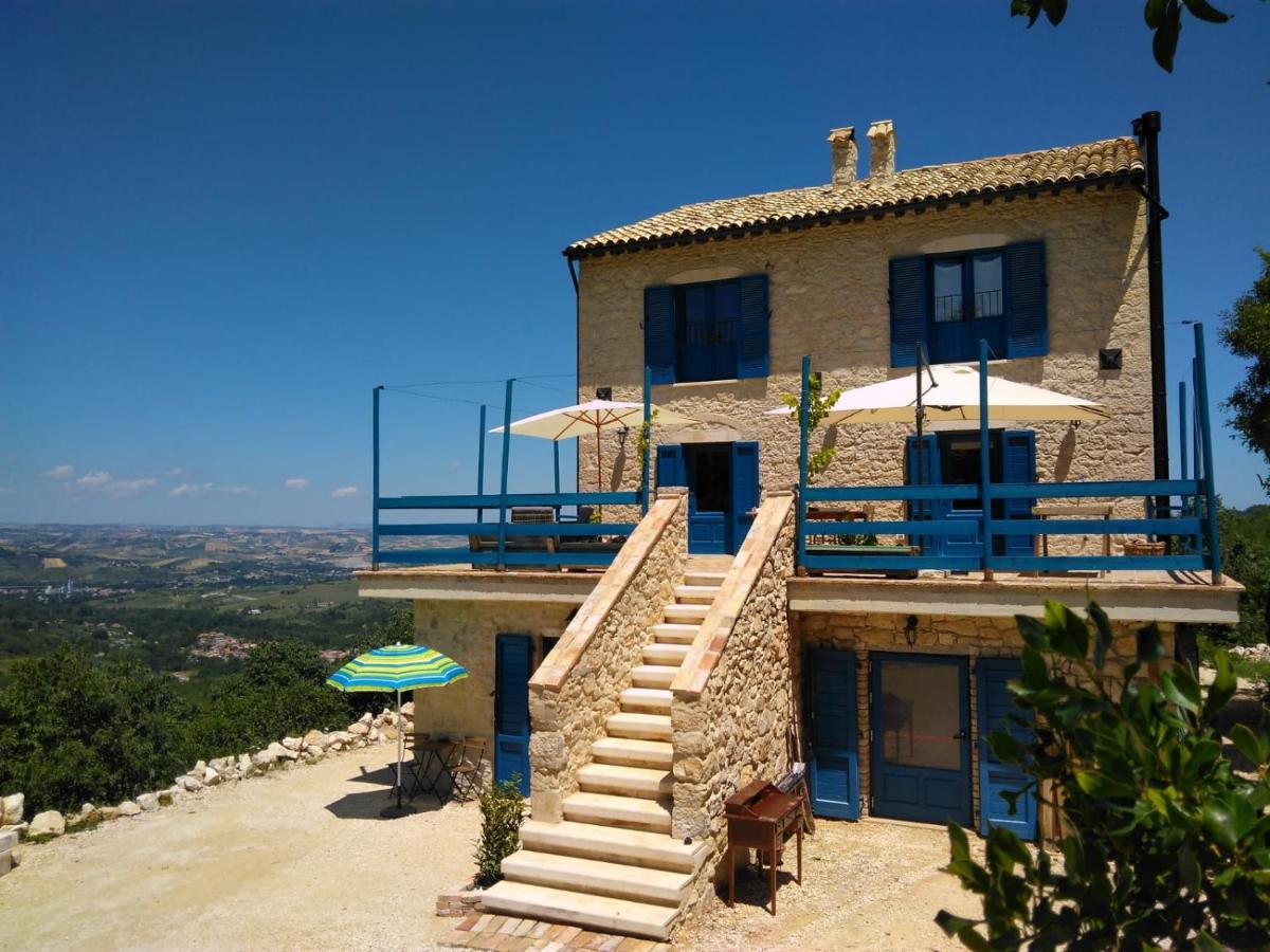 La Casa Dalle Finestre Blu アッバテッジョ エクステリア 写真