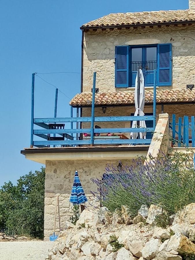 La Casa Dalle Finestre Blu アッバテッジョ エクステリア 写真