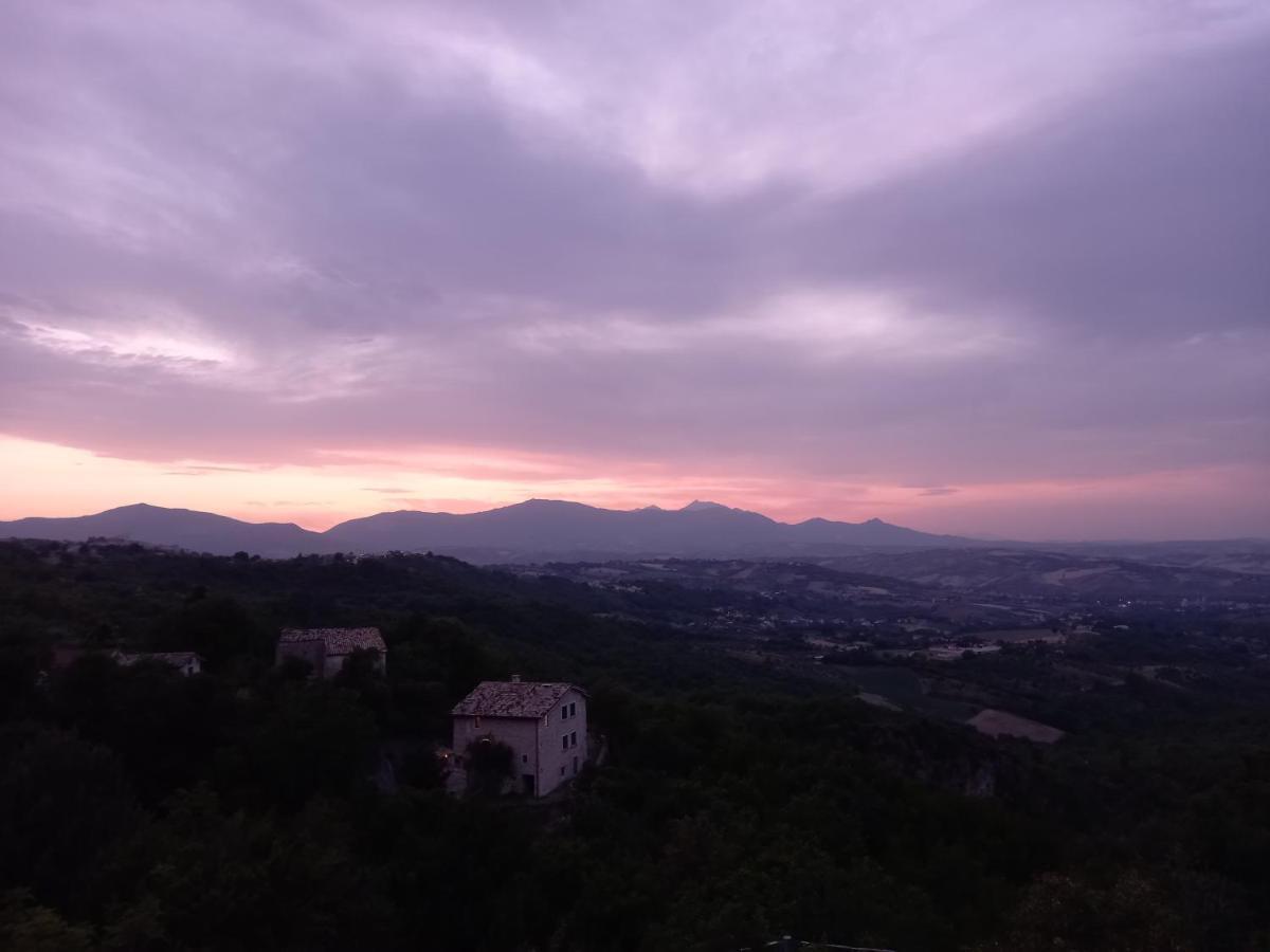 La Casa Dalle Finestre Blu アッバテッジョ エクステリア 写真