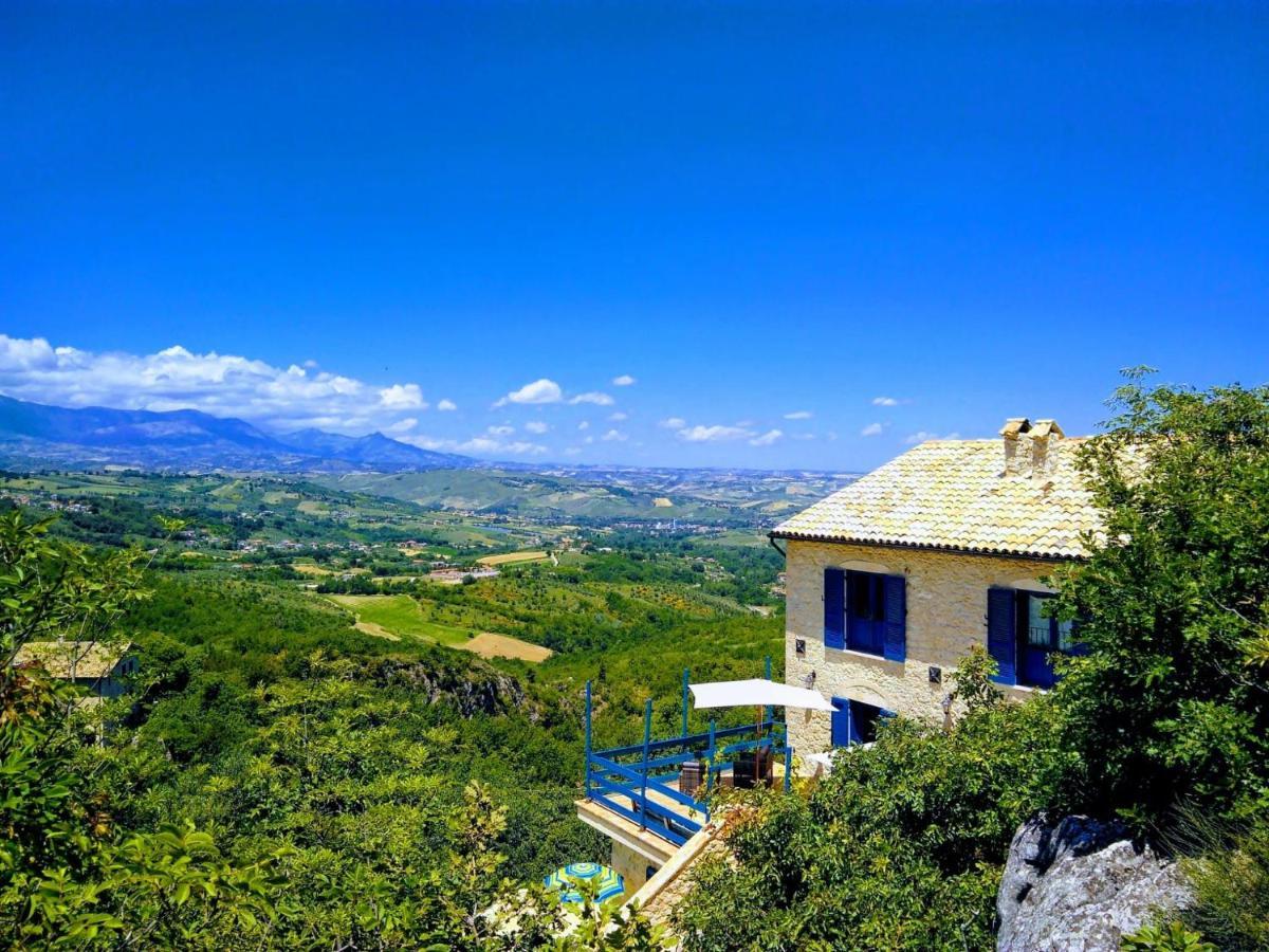La Casa Dalle Finestre Blu アッバテッジョ エクステリア 写真