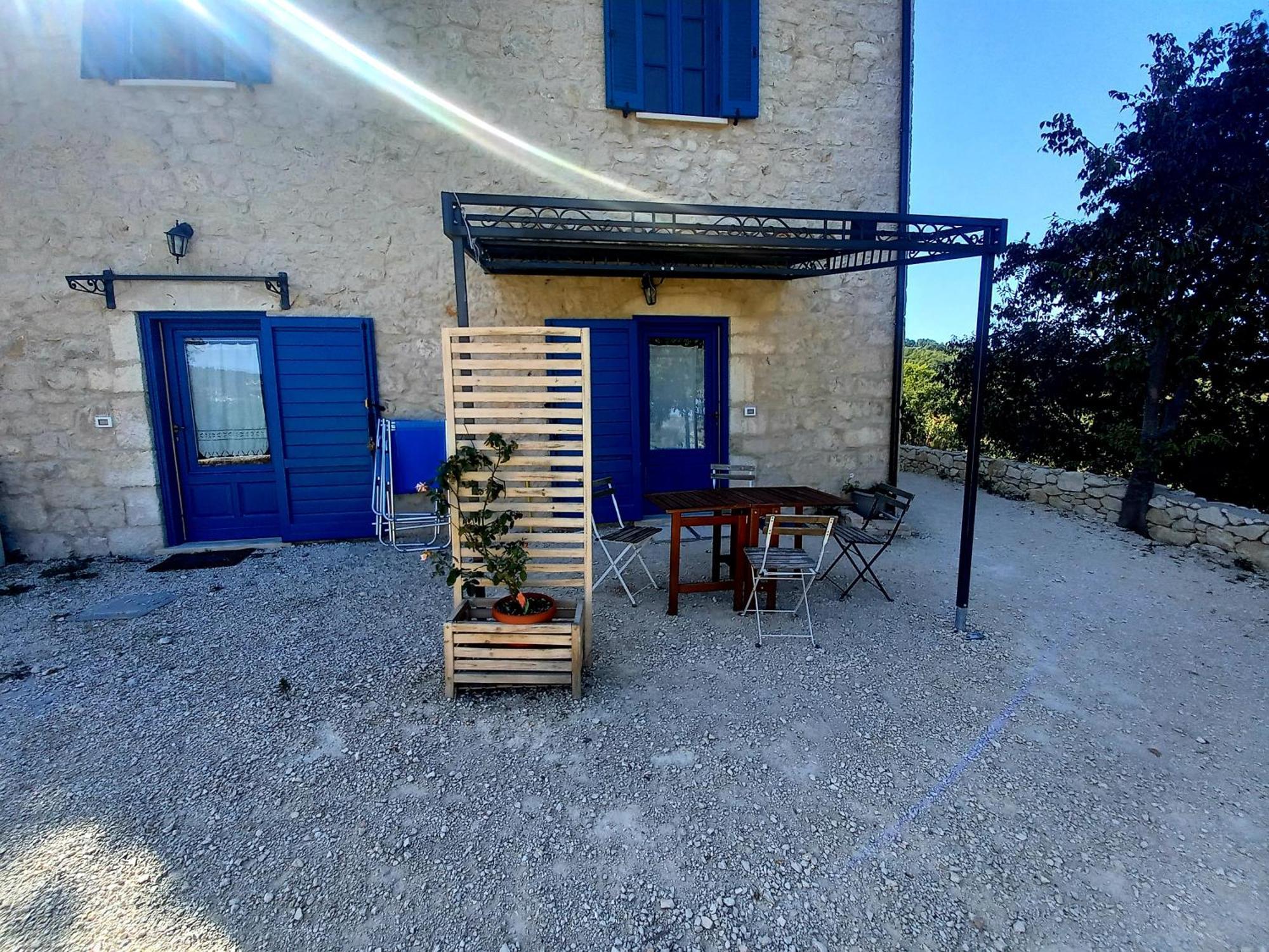La Casa Dalle Finestre Blu アッバテッジョ エクステリア 写真
