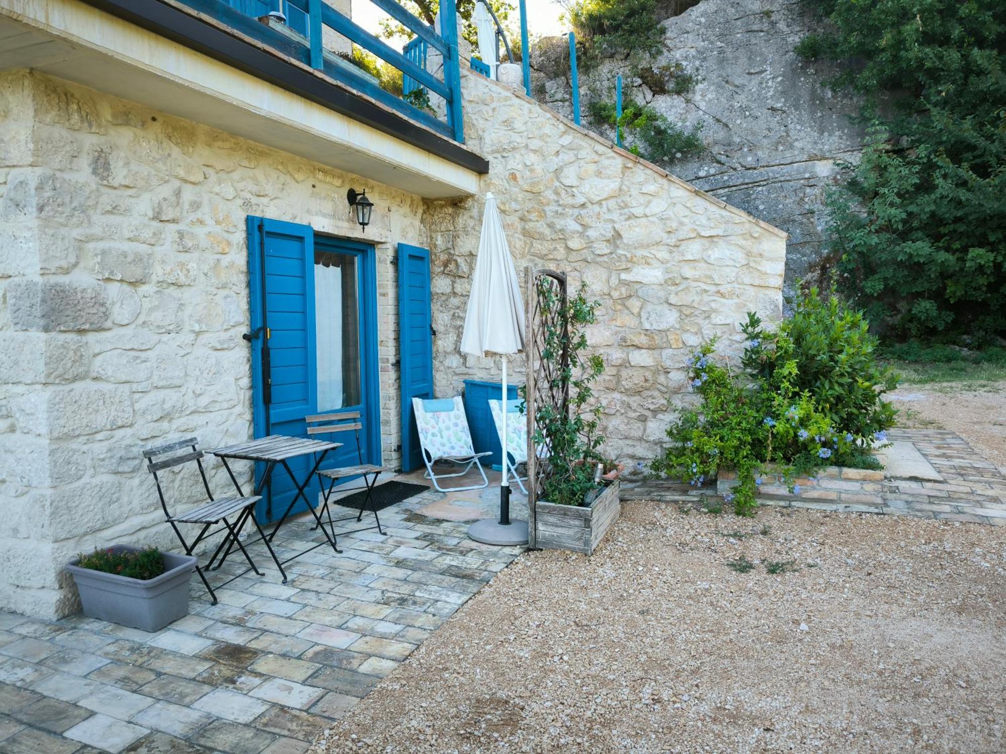 La Casa Dalle Finestre Blu アッバテッジョ エクステリア 写真